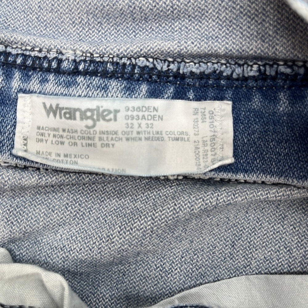 Wrangler 936DEN Cowboy Cut Slim Jeans Mens 32x32 Light Wash Distressed Vintage - Picture 5 of 8